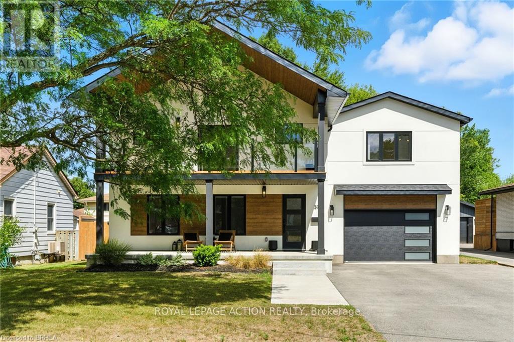 37 Barnes Avenue, Brantford, Ontario  N3R 4Y9 - Photo 3 - X12471367