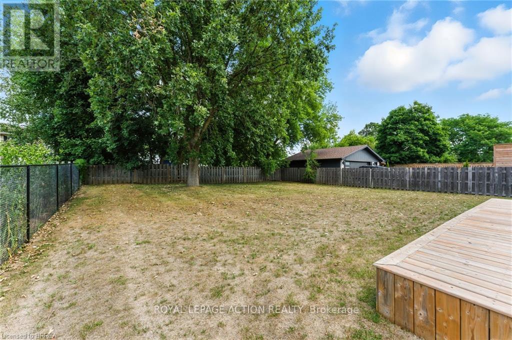 37 Barnes Avenue, Brantford, Ontario  N3R 4Y9 - Photo 37 - X12471367