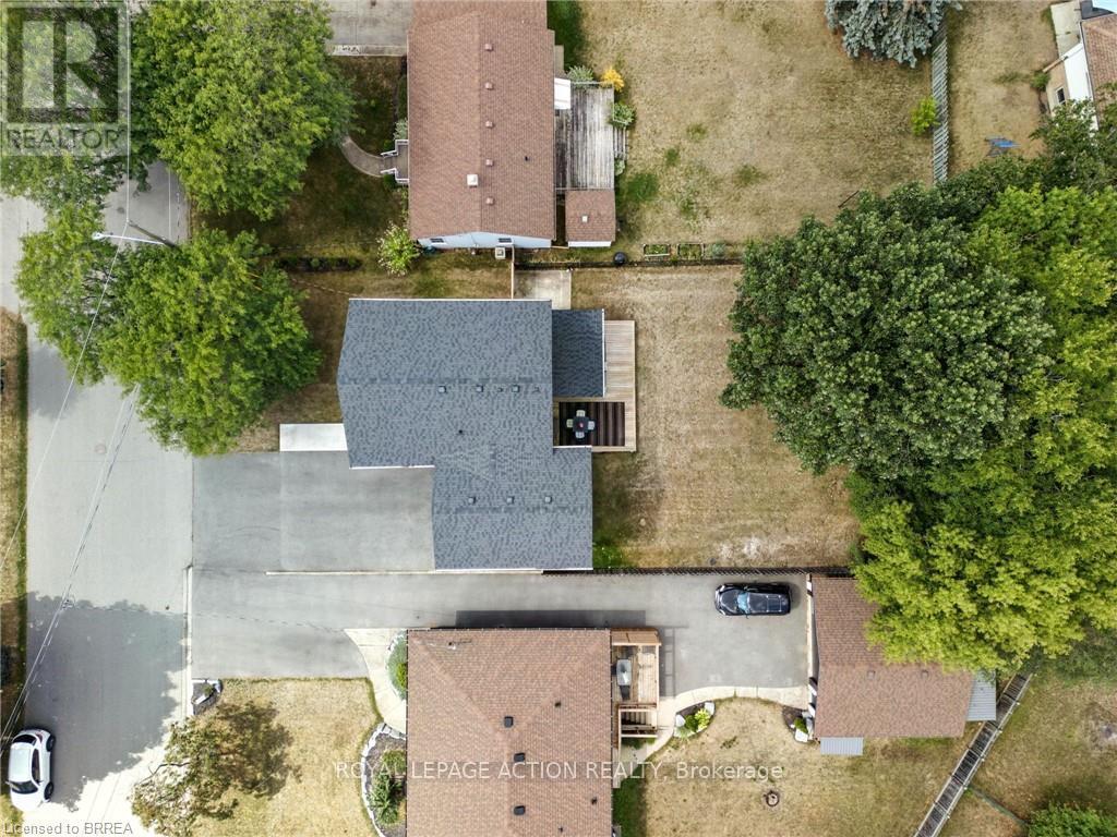 37 Barnes Avenue, Brantford, Ontario  N3R 4Y9 - Photo 38 - X12471367