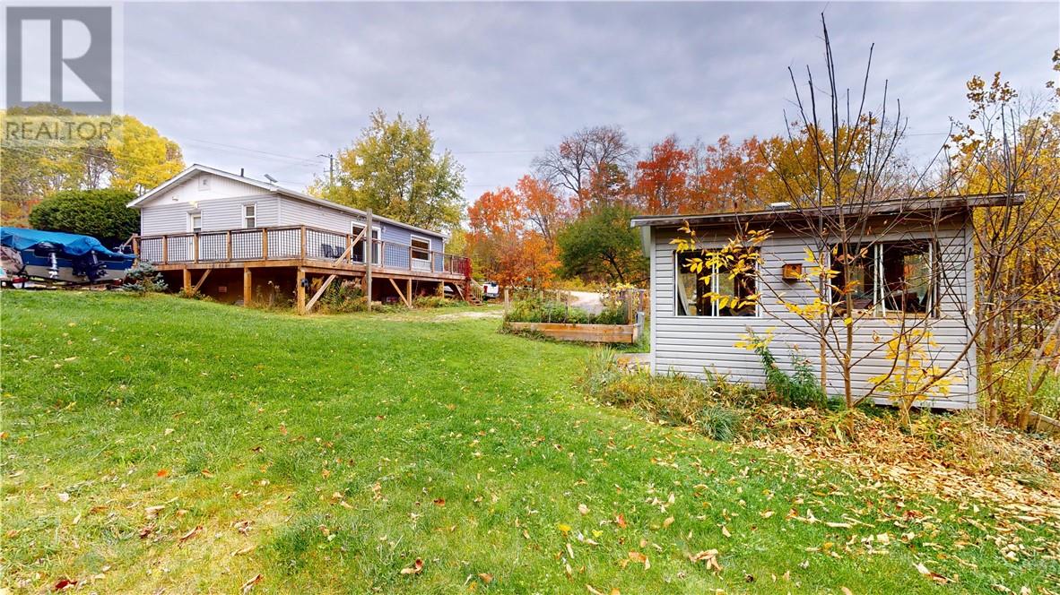 7 Moggy Parkway, Manitowaning, Ontario  P0P 1N0 - Photo 12 - 2125237