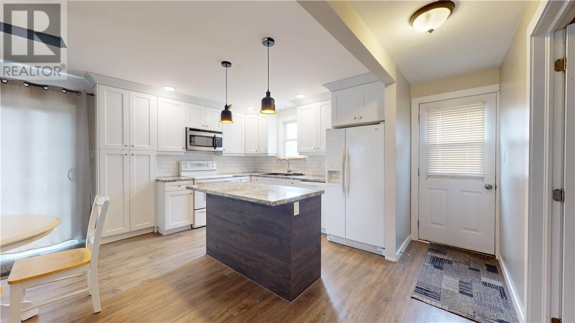 7 Moggy Parkway, Manitowaning, Ontario  P0P 1N0 - Photo 25 - 2125237