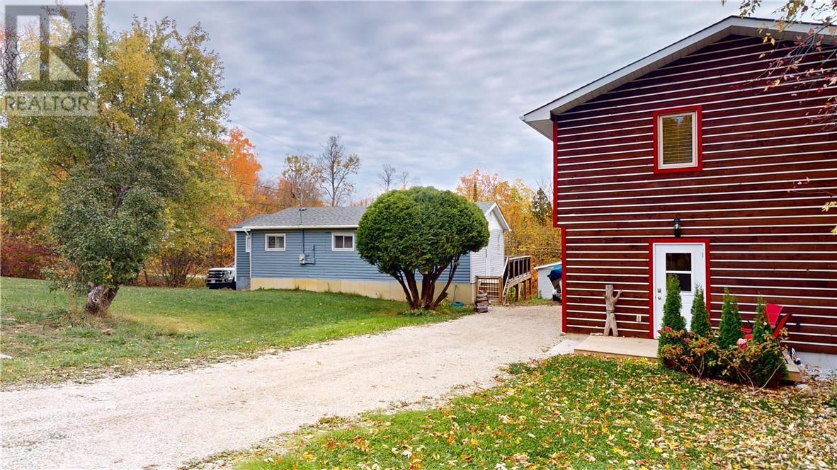 7 Moggy Parkway, Manitowaning, Ontario  P0P 1N0 - Photo 8 - 2125237