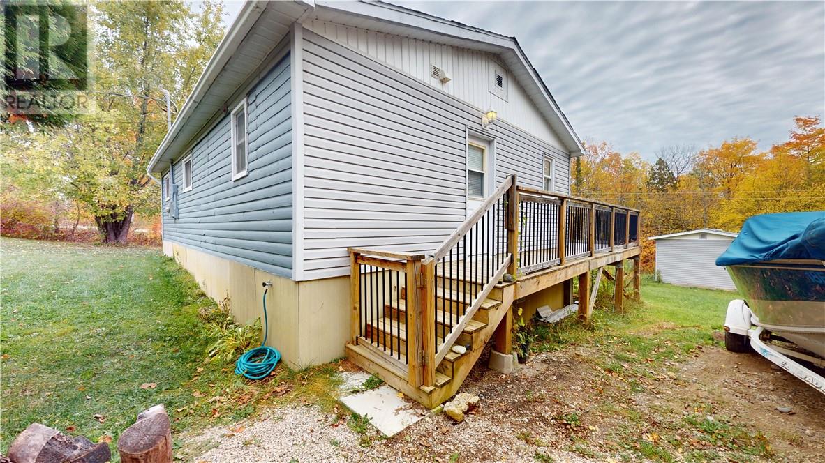 7 Moggy Parkway, Manitowaning, Ontario  P0P 1N0 - Photo 9 - 2125237