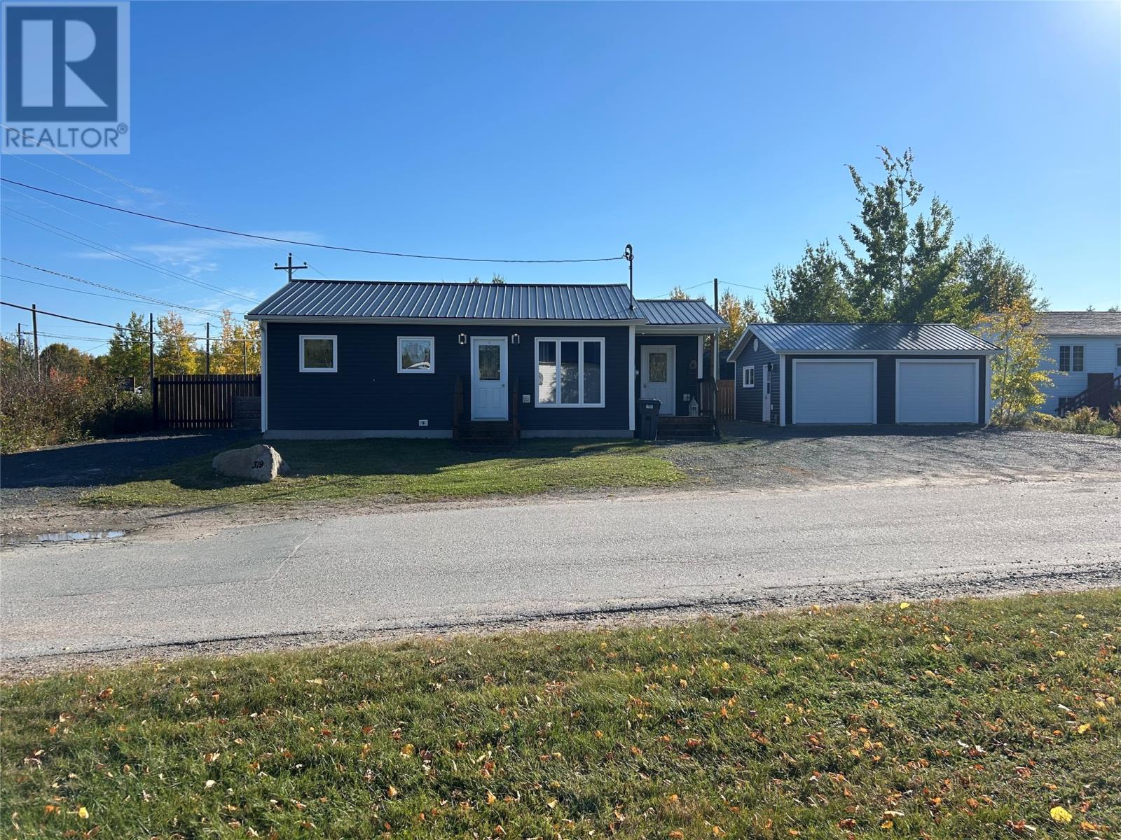 319 J.r Smallwood Boulevard, Gambo, Newfoundland & Labrador  A0G 1T0 - Photo 2 - 1291722