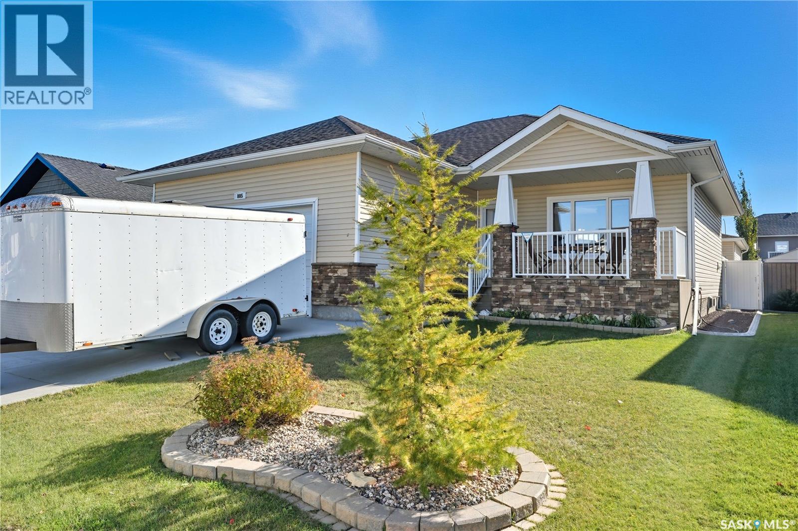 805 Weisdorff Place, Warman, Saskatchewan  S0K 4S2 - Photo 2 - SK021123