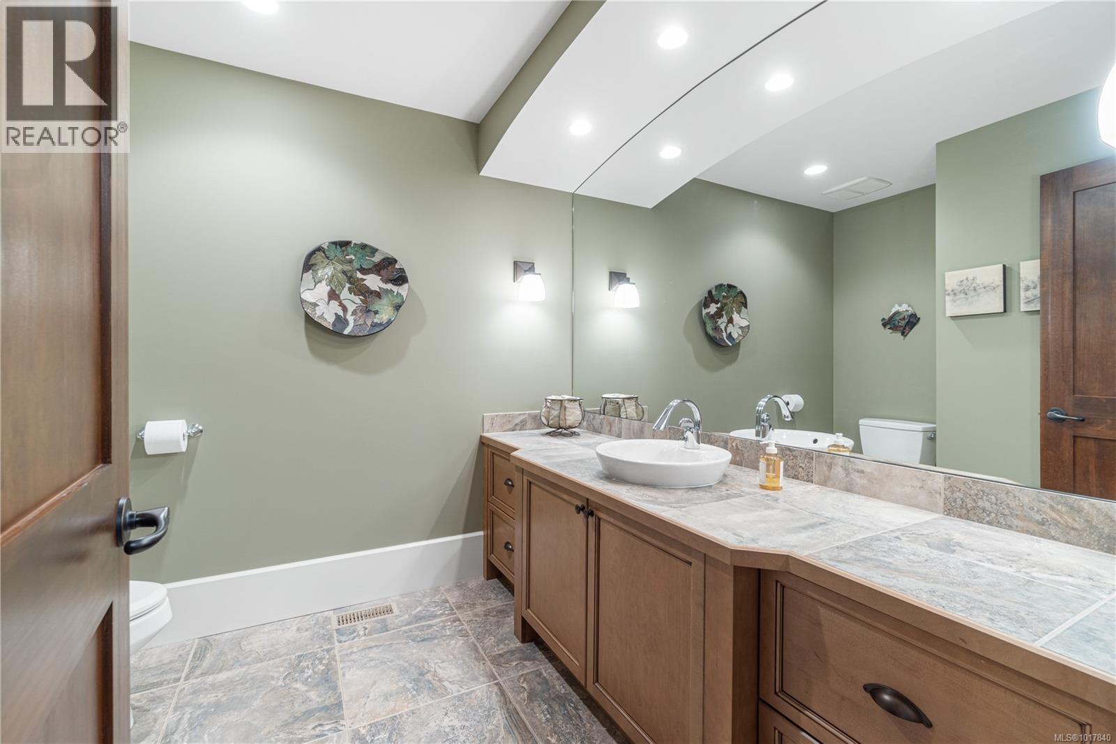 689 Abernathy Pl, Parksville, British Columbia  V9P 2Y9 - Photo 17 - 1017840
