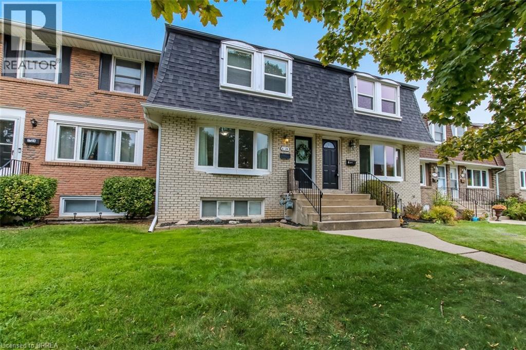 24 Coachwood Road Unit# 6, Brantford, Ontario  N3R 3R4 - Photo 1 - 40780493