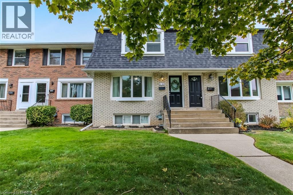24 Coachwood Road Unit# 6, Brantford, Ontario  N3R 3R4 - Photo 2 - 40780493