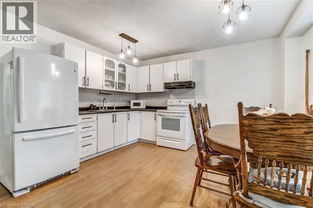24 Coachwood Road Unit# 6, Brantford, Ontario  N3R 3R4 - Photo 6 - 40780493