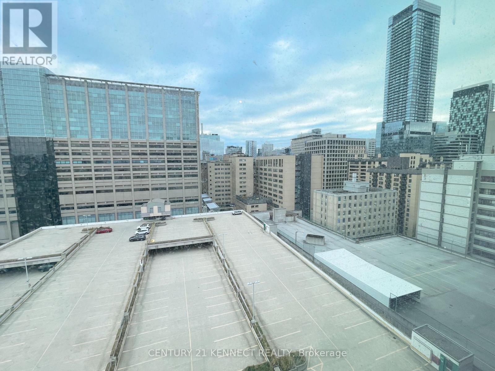 1305 - 195 Mccaul Street, Toronto, Ontario  M5T 0E5 - Photo 10 - C12471405