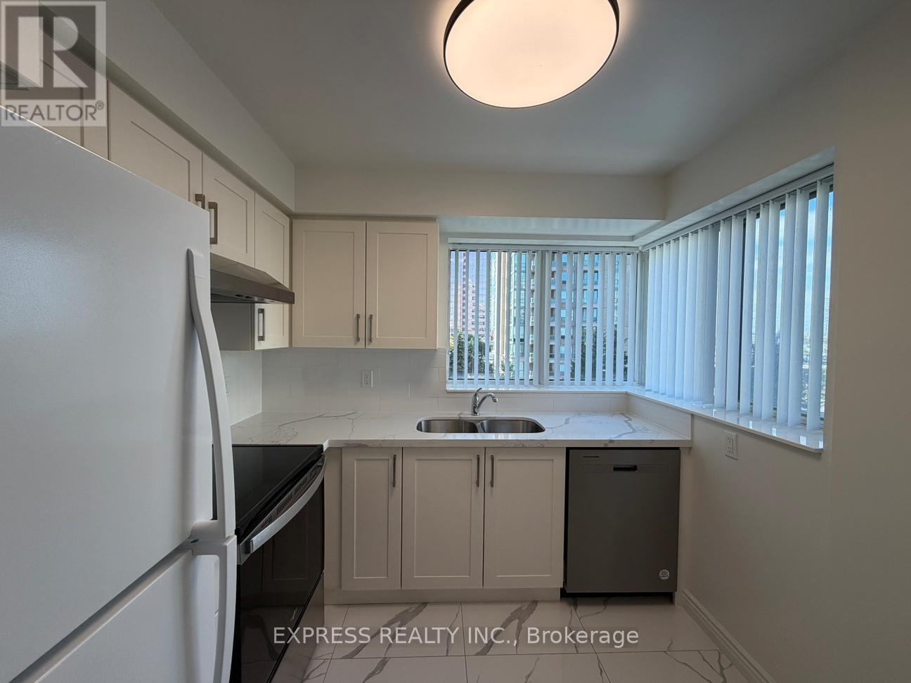 503 - 29 Pemberton Avenue, Toronto, Ontario  M2M 4L5 - Photo 2 - C12471408