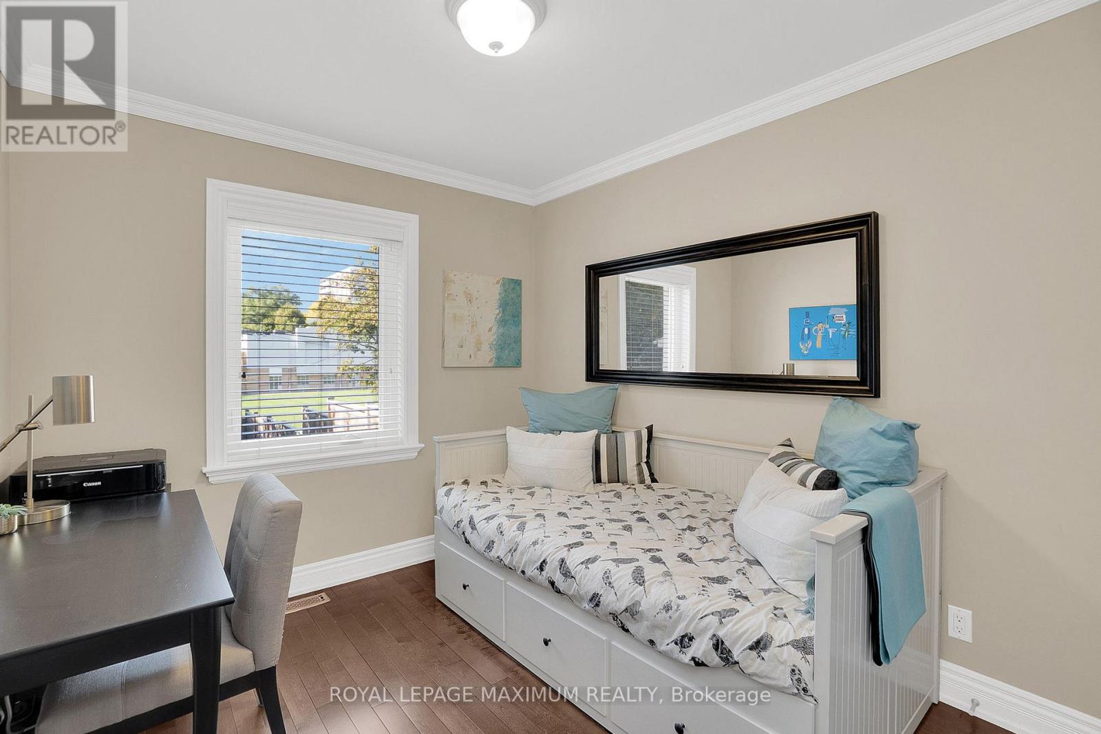 572 Northcliffe Boulevard, Toronto, Ontario  M6E 3L7 - Photo 17 - C12471414