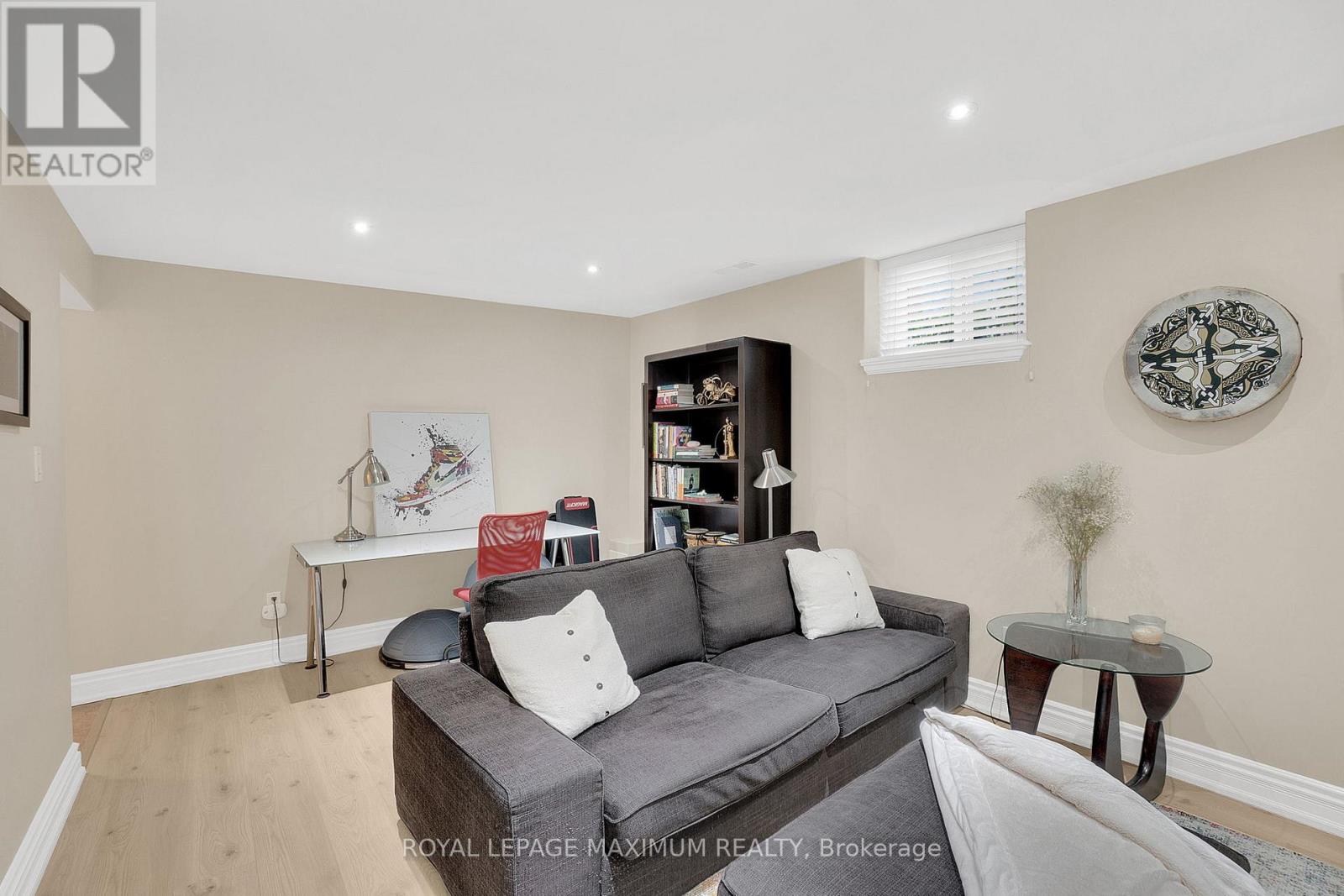 572 Northcliffe Boulevard, Toronto, Ontario  M6E 3L7 - Photo 25 - C12471414
