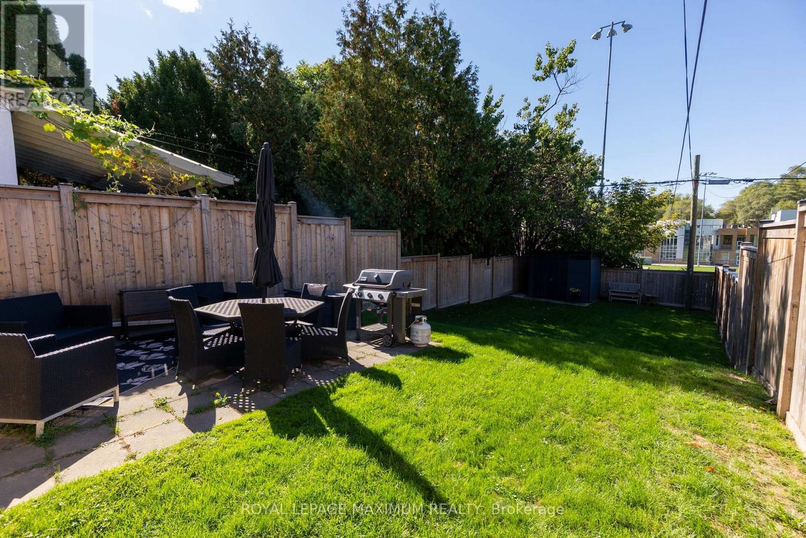 572 Northcliffe Boulevard, Toronto, Ontario  M6E 3L7 - Photo 30 - C12471414