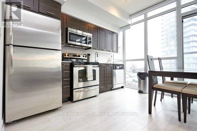 620 - 169 Fort York Boulevard, Toronto, Ontario  M5V 0C8 - Photo 5 - C12471424