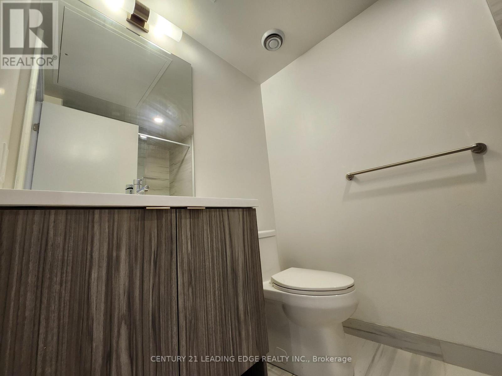 7106 - 55 Cooper Street, Toronto, Ontario  M5E 0G1 - Photo 17 - C12471436