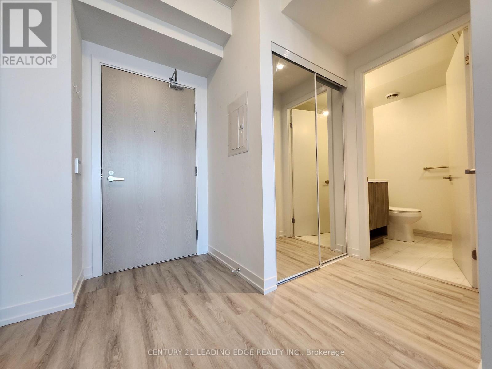 7106 - 55 Cooper Street, Toronto, Ontario  M5E 0G1 - Photo 7 - C12471436