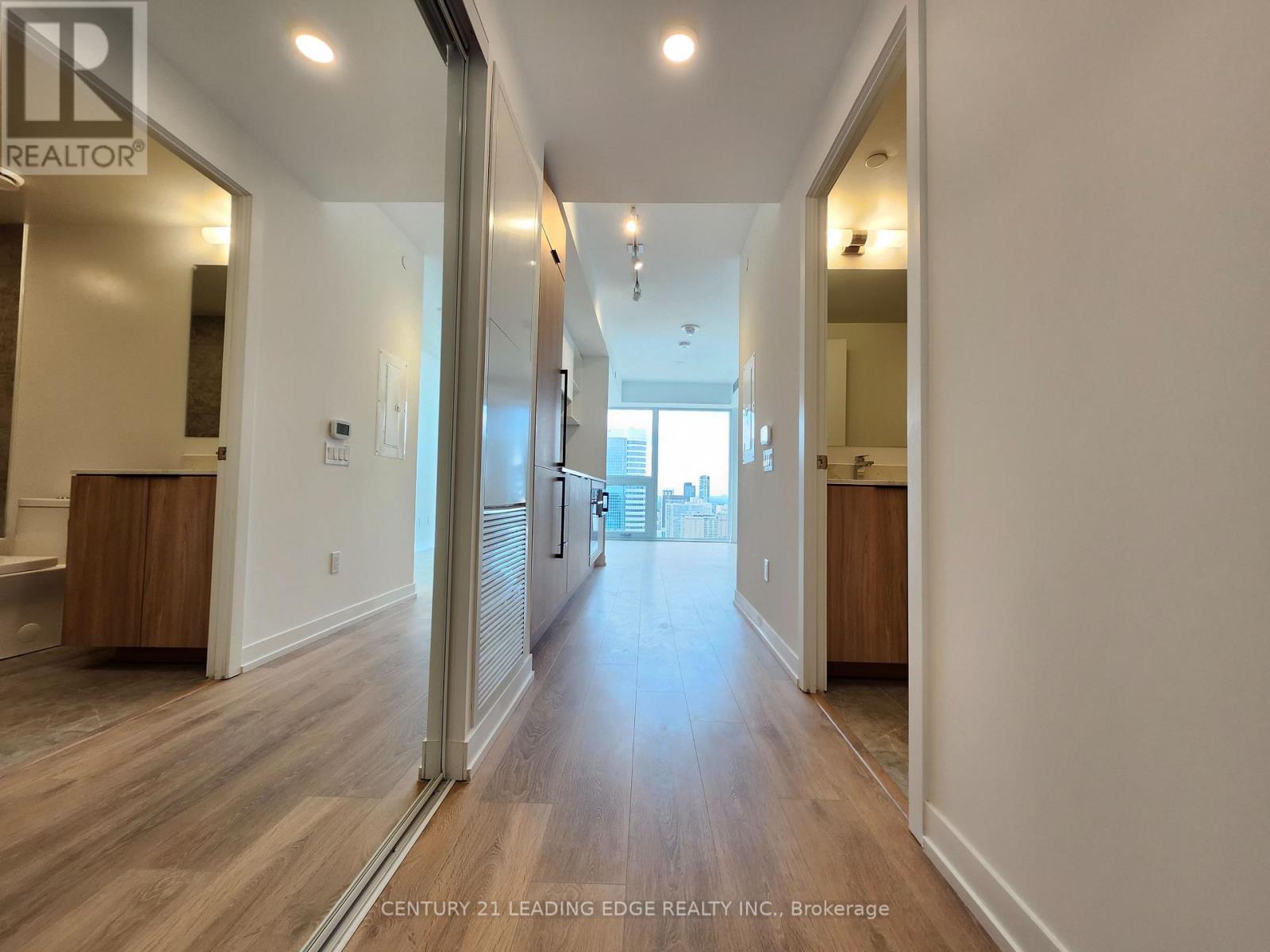 82 Dalhousie Street, Toronto, Ontario  M5B 0C5 - Photo 4 - C12471437