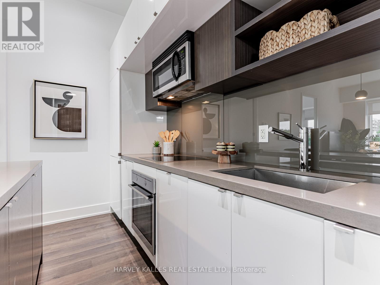 419 - 111 St Clair Avenue W, Toronto, Ontario  M4V 1N5 - Photo 5 - C12471444