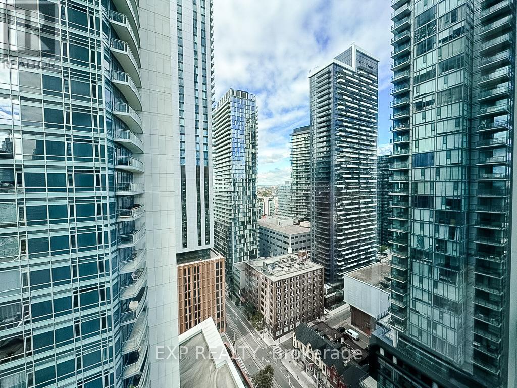 2410 - 295 Adelaide Street W, Toronto, Ontario  M5V 0L4 - Photo 13 - C12471487