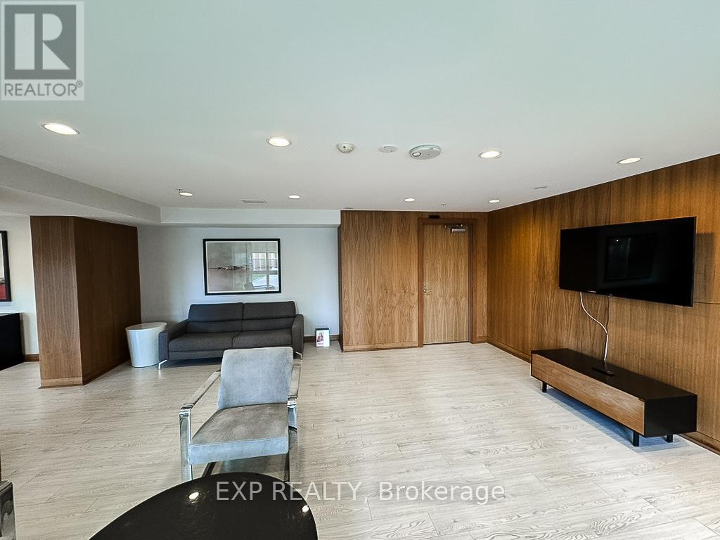 2410 - 295 Adelaide Street W, Toronto, Ontario  M5V 0L4 - Photo 9 - C12471487