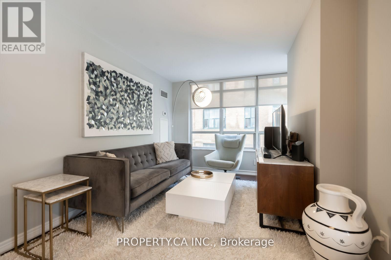 202 - 60 St Clair Avenue W, Toronto, Ontario  M4V 1M1 - Photo 4 - C12471500