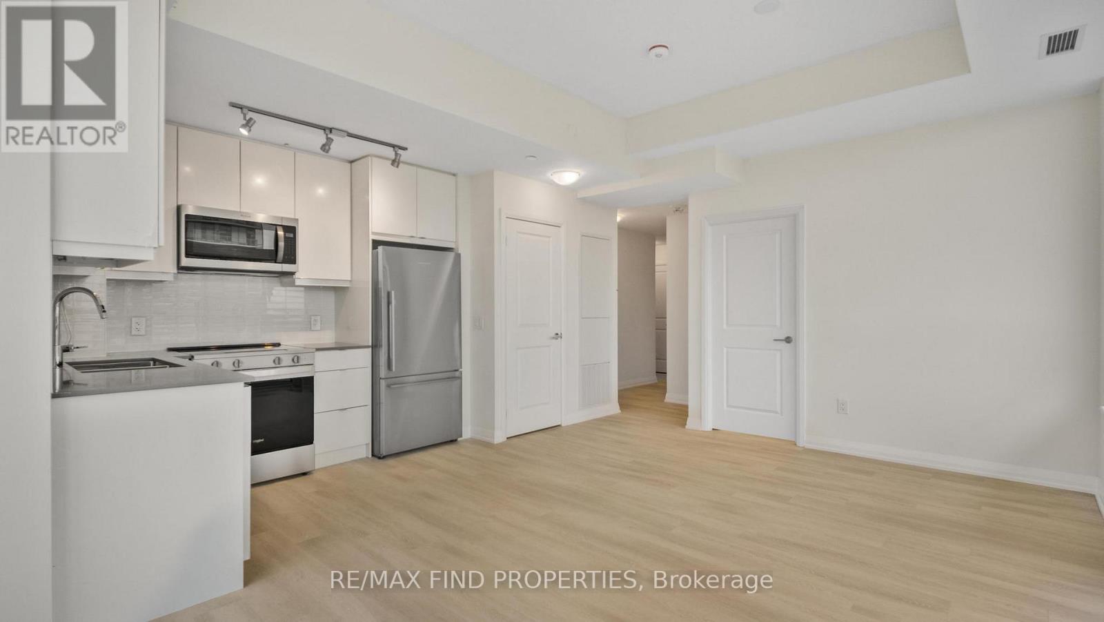 1002 - 3260 Sheppard Avenue E, Toronto, Ontario  M1T 3K3 - Photo 13 - E12471445
