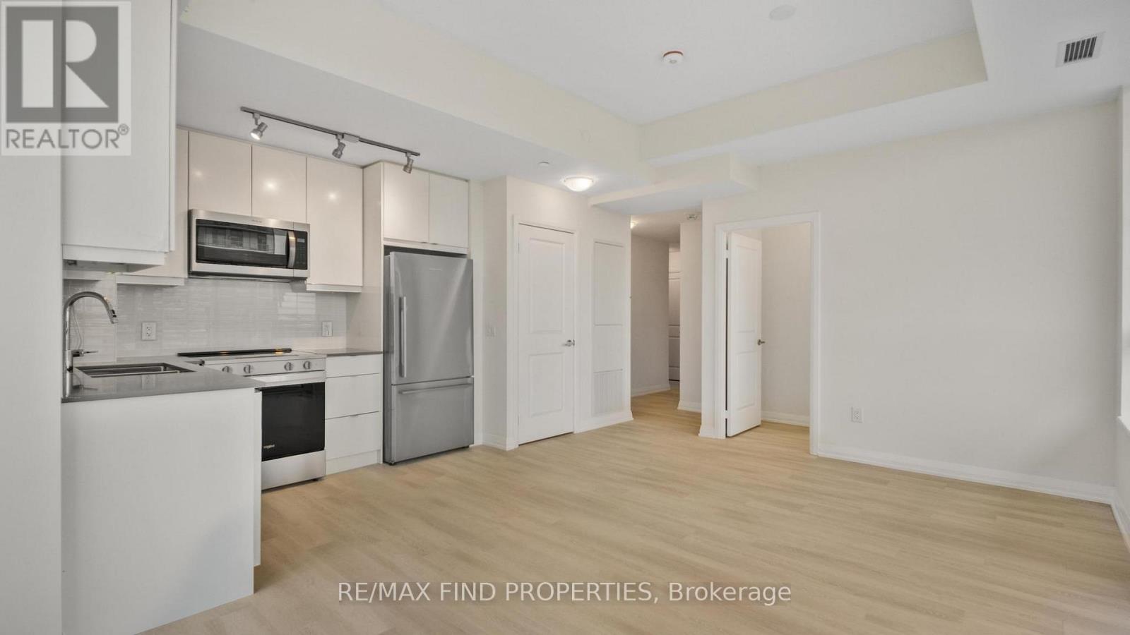 1002 - 3260 Sheppard Avenue E, Toronto, Ontario  M1T 3K3 - Photo 14 - E12471445