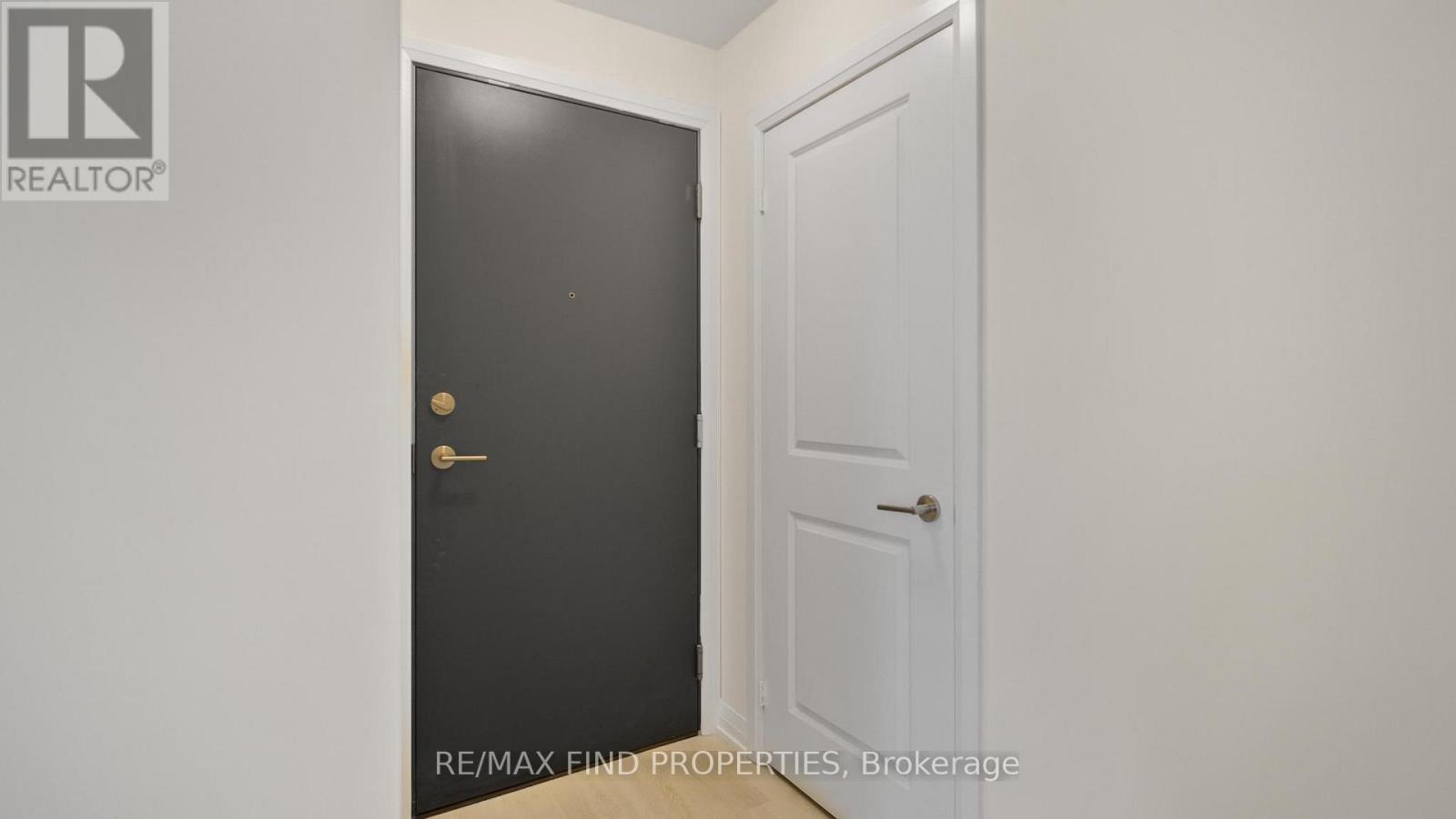 1002 - 3260 Sheppard Avenue E, Toronto, Ontario  M1T 3K3 - Photo 5 - E12471445