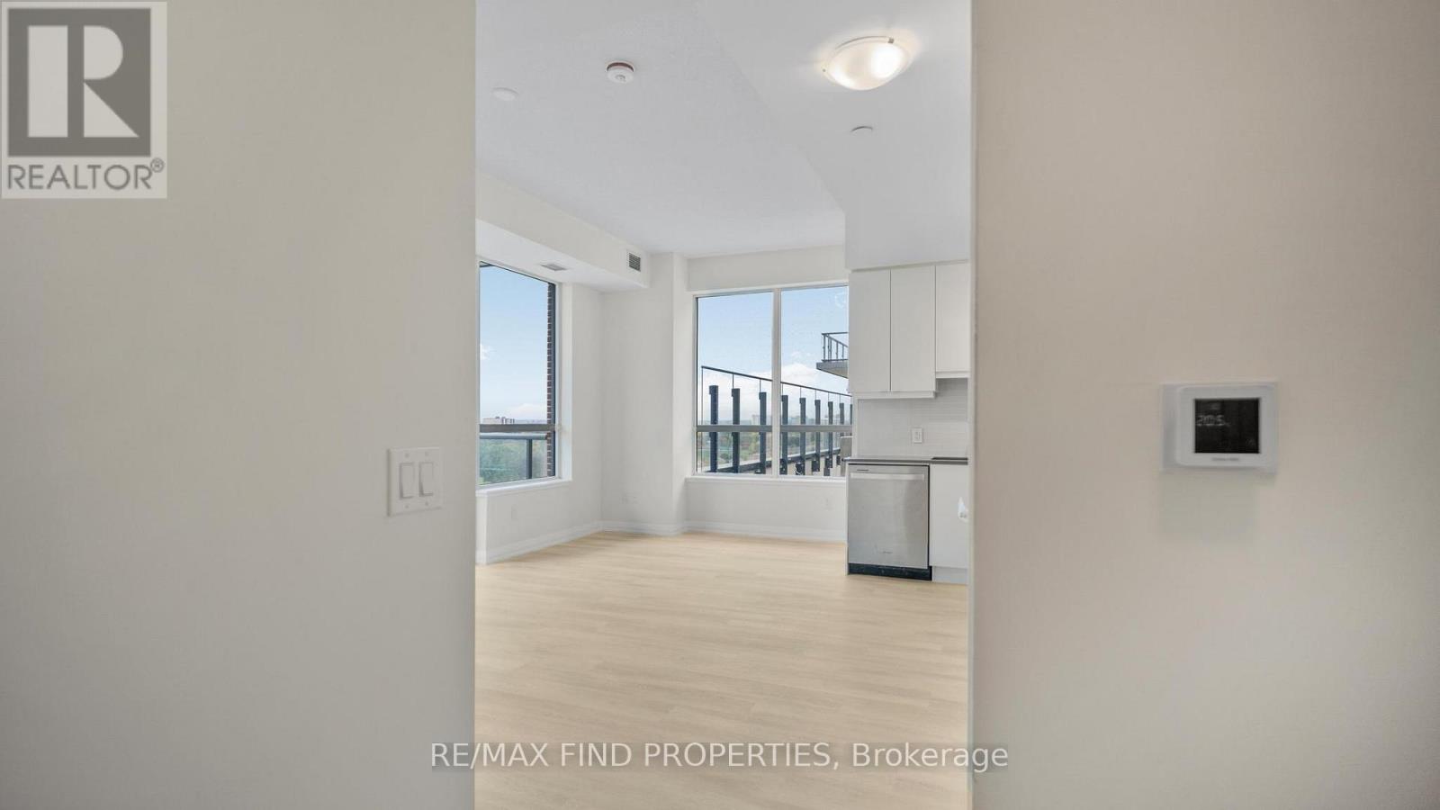 1002 - 3260 Sheppard Avenue E, Toronto, Ontario  M1T 3K3 - Photo 8 - E12471445