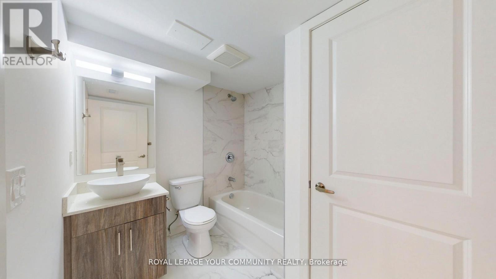 301 - 45 Connaught Avenue, Toronto, Ontario  M4L 2V8 - Photo 22 - E12471448
