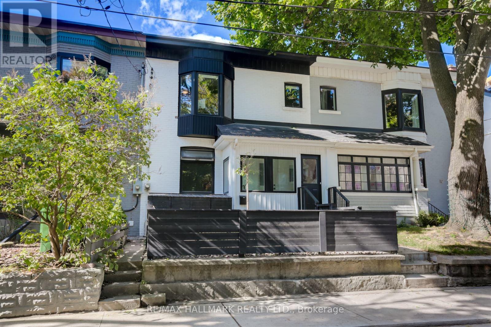 10 MCGEE STREET, Toronto, Ontario
