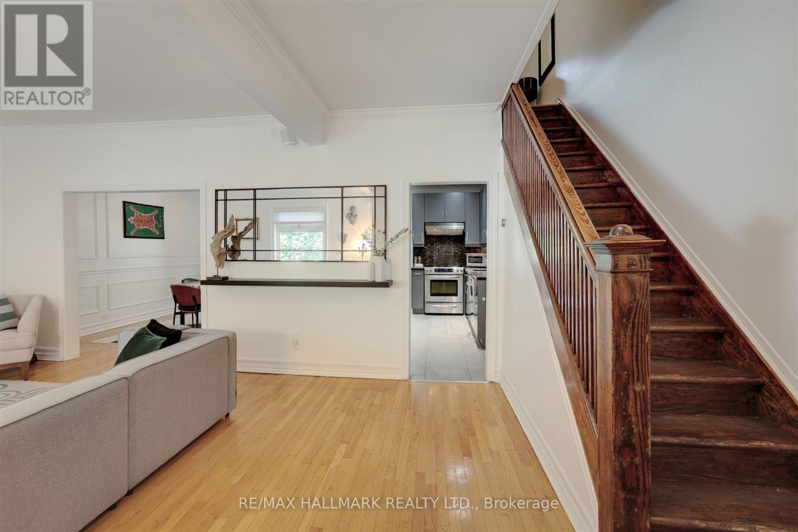 10 Mcgee Street, Toronto, Ontario  M4M 2K9 - Photo 9 - E12471473