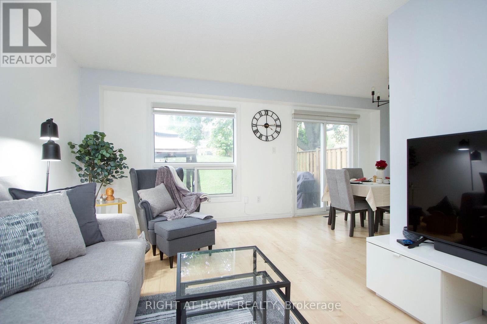 204 - 10 Bassett Boulevard, Whitby, Ontario  L1N 9C8 - Photo 11 - E12471522