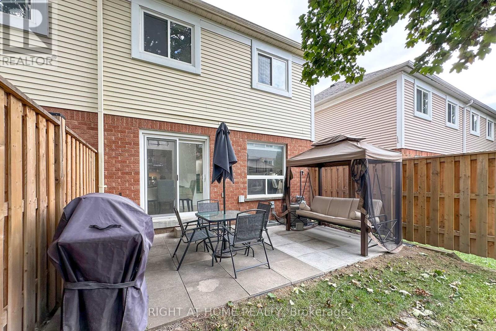 204 - 10 Bassett Boulevard, Whitby, Ontario  L1N 9C8 - Photo 37 - E12471522