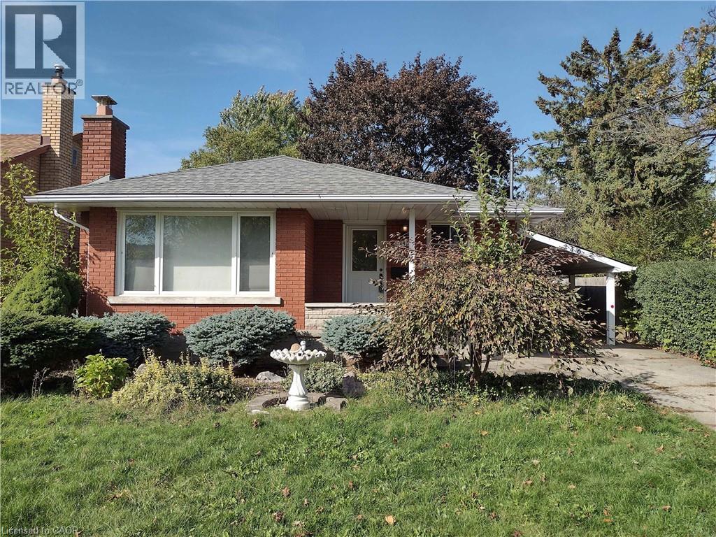 246 EIGHTH Avenue, Kitchener, Ontario