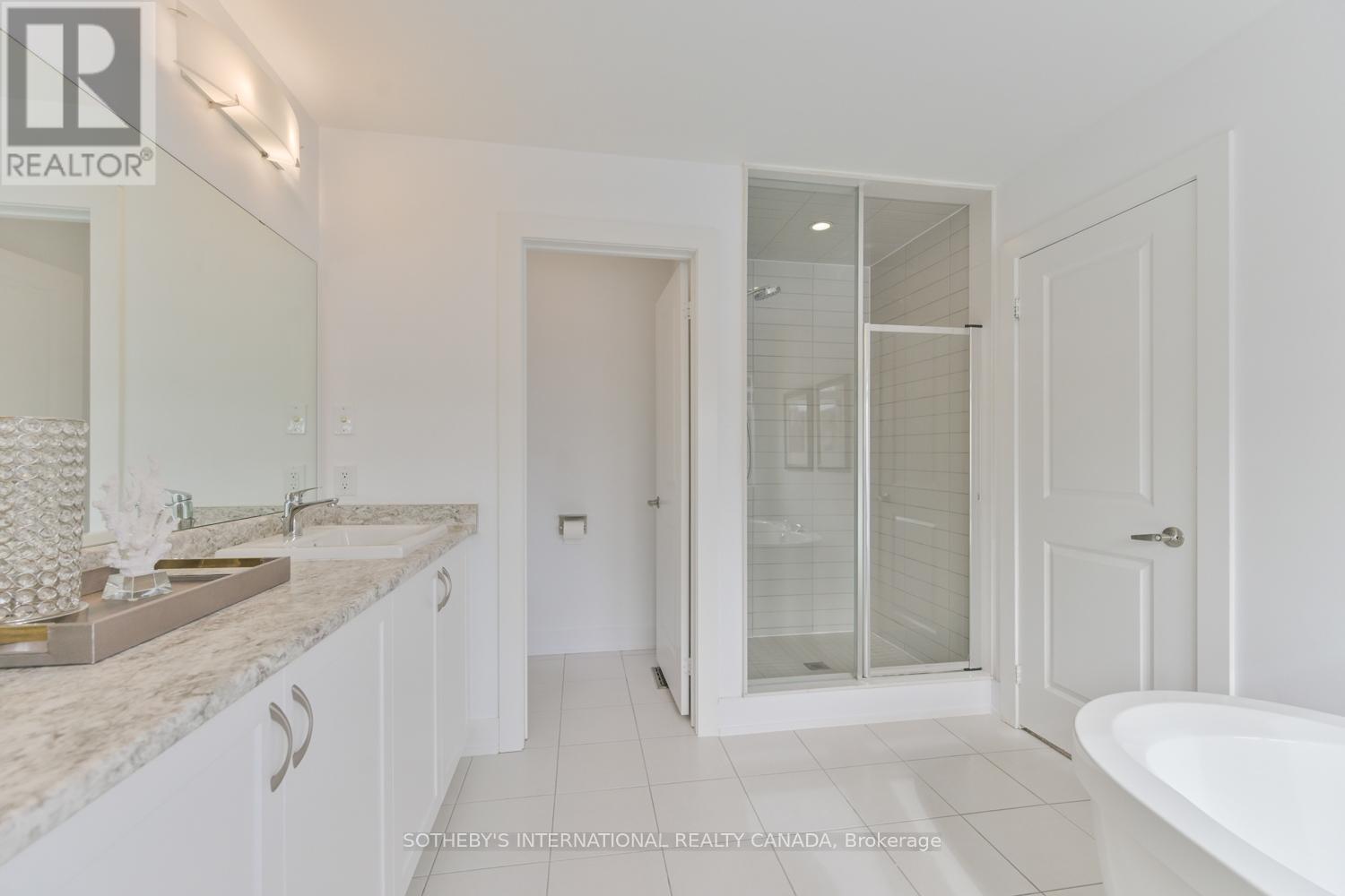 45 Crimson King Way, East Gwillimbury, Ontario  L9N 0V1 - Photo 22 - N12471420