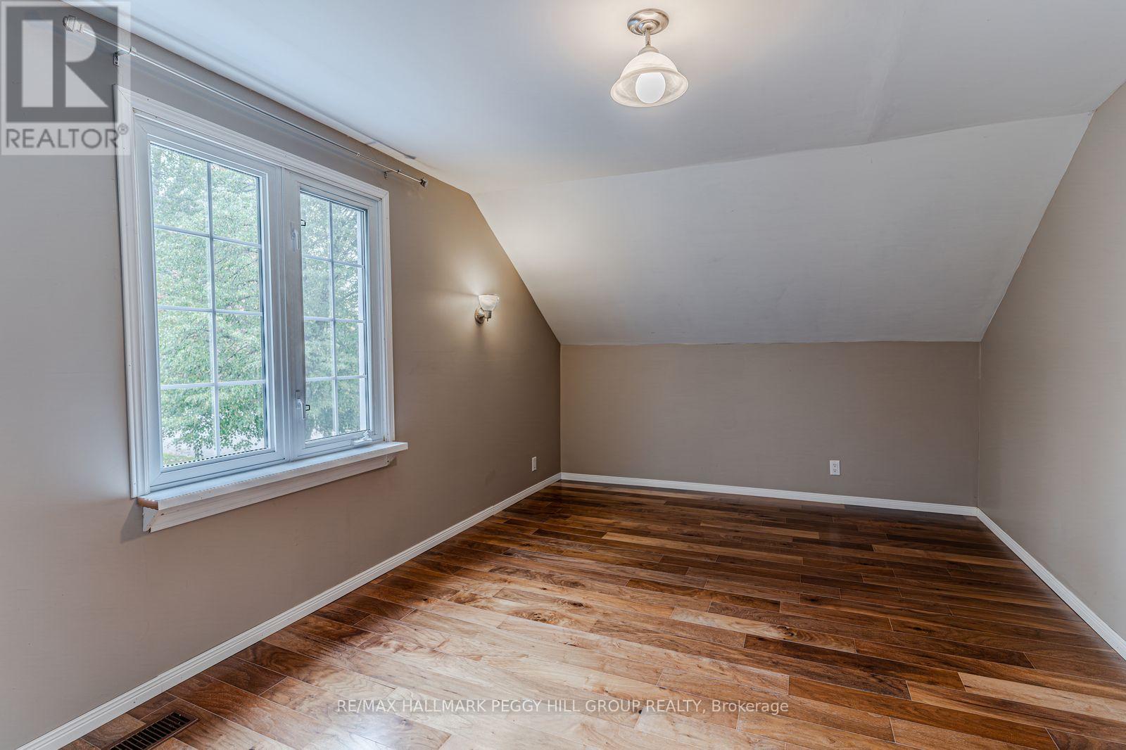 40 Queen Street, New Tecumseth (Alliston), Ontario  L9R 1L2 - Photo 8 - N12471439