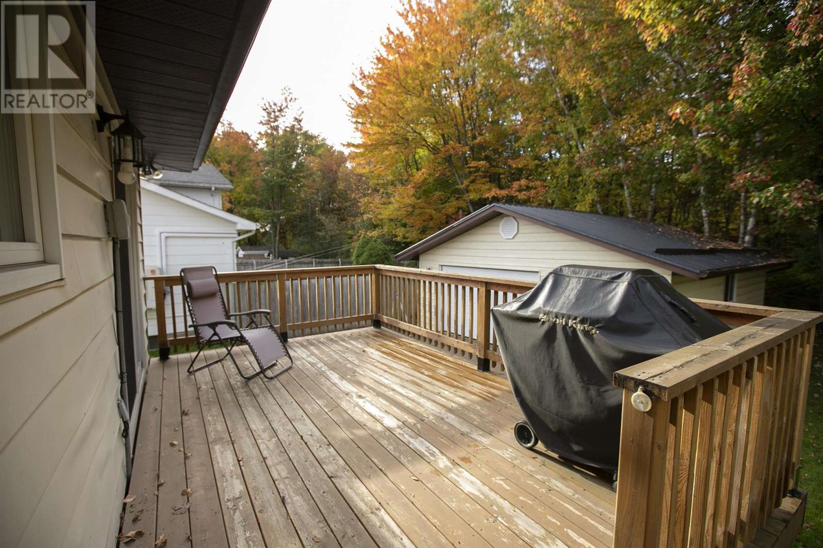 90 Taskar Dr, Sault Ste. Marie, Ontario  P6A 6M8 - Photo 11 - SM252947