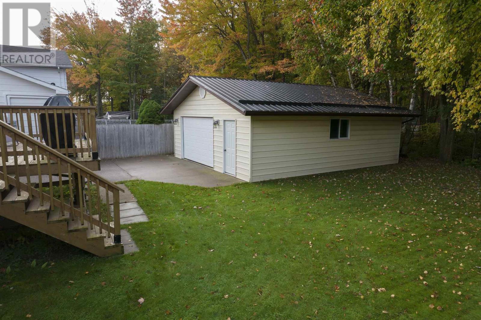 90 Taskar Dr, Sault Ste. Marie, Ontario  P6A 6M8 - Photo 12 - SM252947