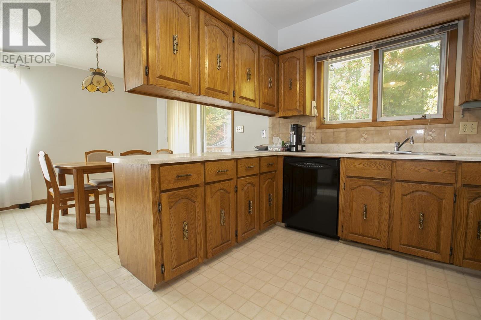 90 Taskar Dr, Sault Ste. Marie, Ontario  P6A 6M8 - Photo 25 - SM252947