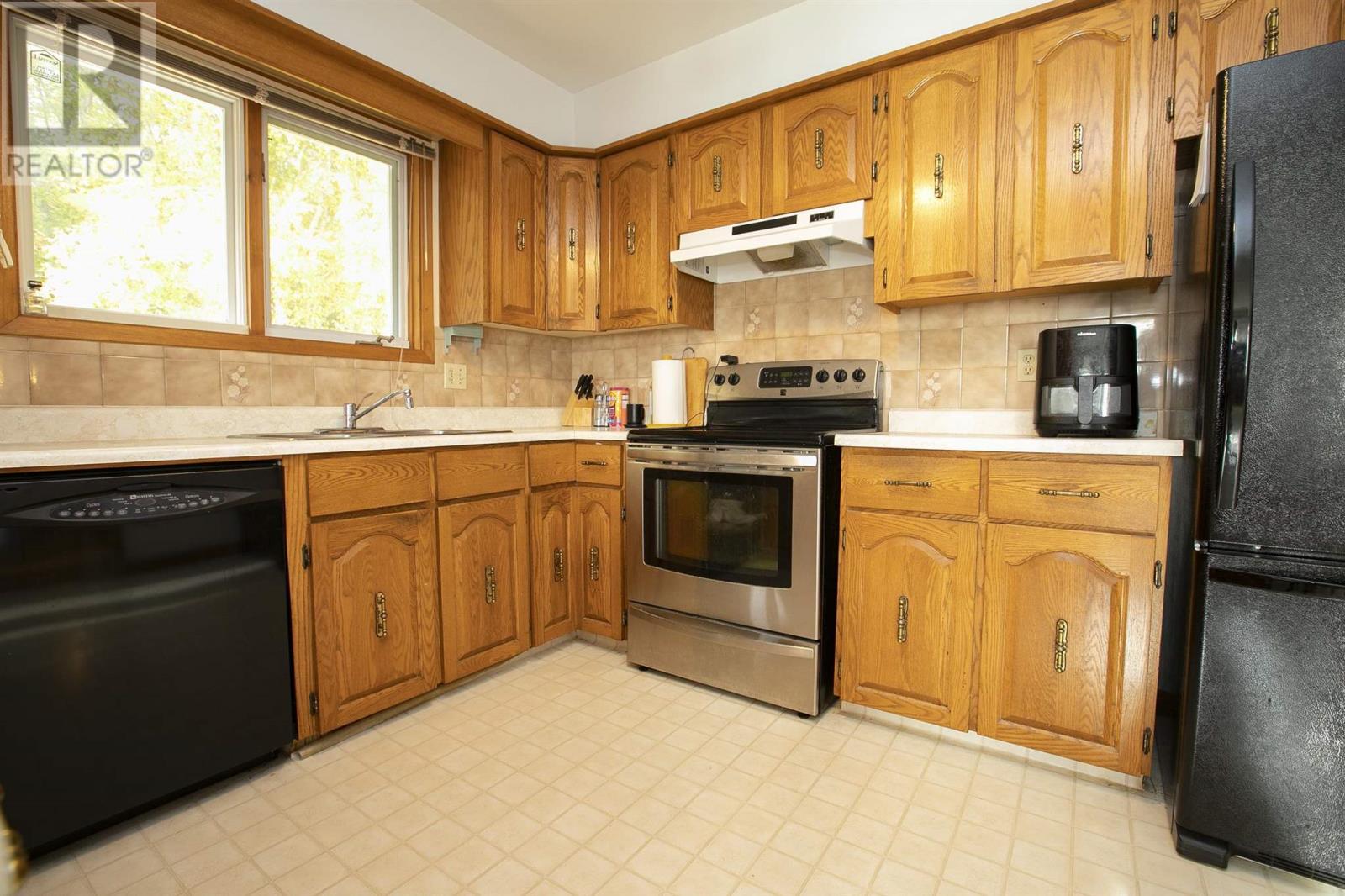 90 Taskar Dr, Sault Ste. Marie, Ontario  P6A 6M8 - Photo 23 - SM252947