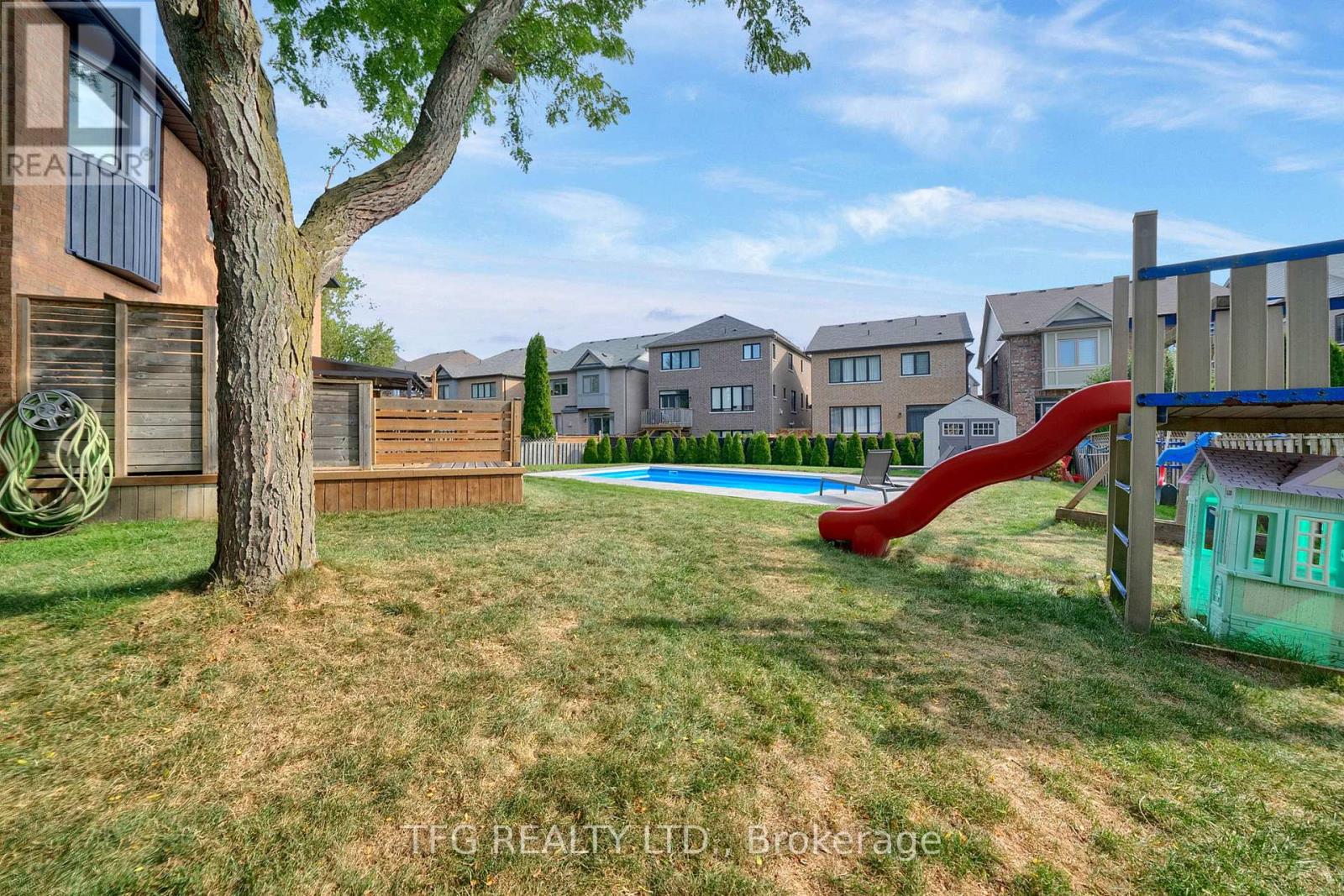 32 Falstaff Crescent, Whitby, Ontario  L1R 1W3 - Photo 44 - E12471556