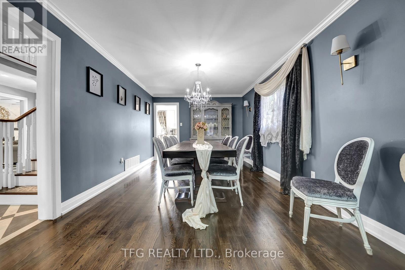 32 Falstaff Crescent, Whitby, Ontario  L1R 1W3 - Photo 8 - E12471556