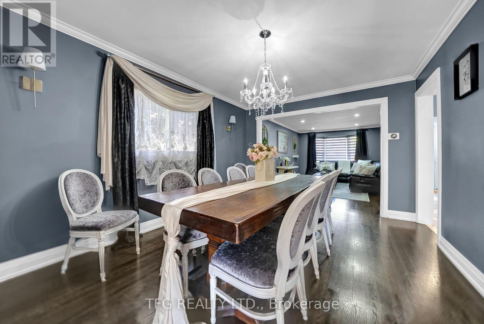 32 Falstaff Crescent, Whitby, Ontario  L1R 1W3 - Photo 9 - E12471556