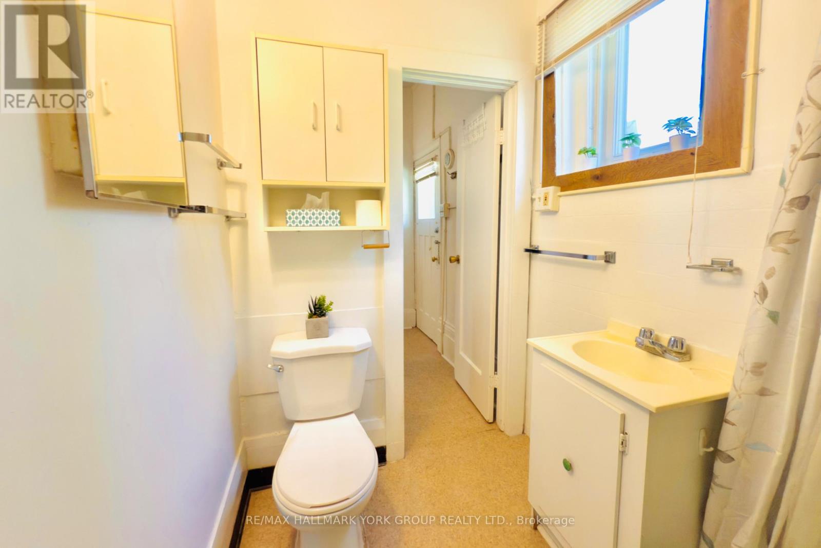 2 - 75 Toronto Street, Barrie, Ontario  L4N 1V1 - Photo 16 - S12471481