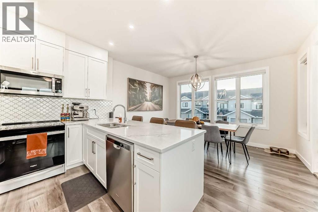 909 Crestridge Common Sw, Calgary, Alberta  T3B 6L6 - Photo 9 - A2264890