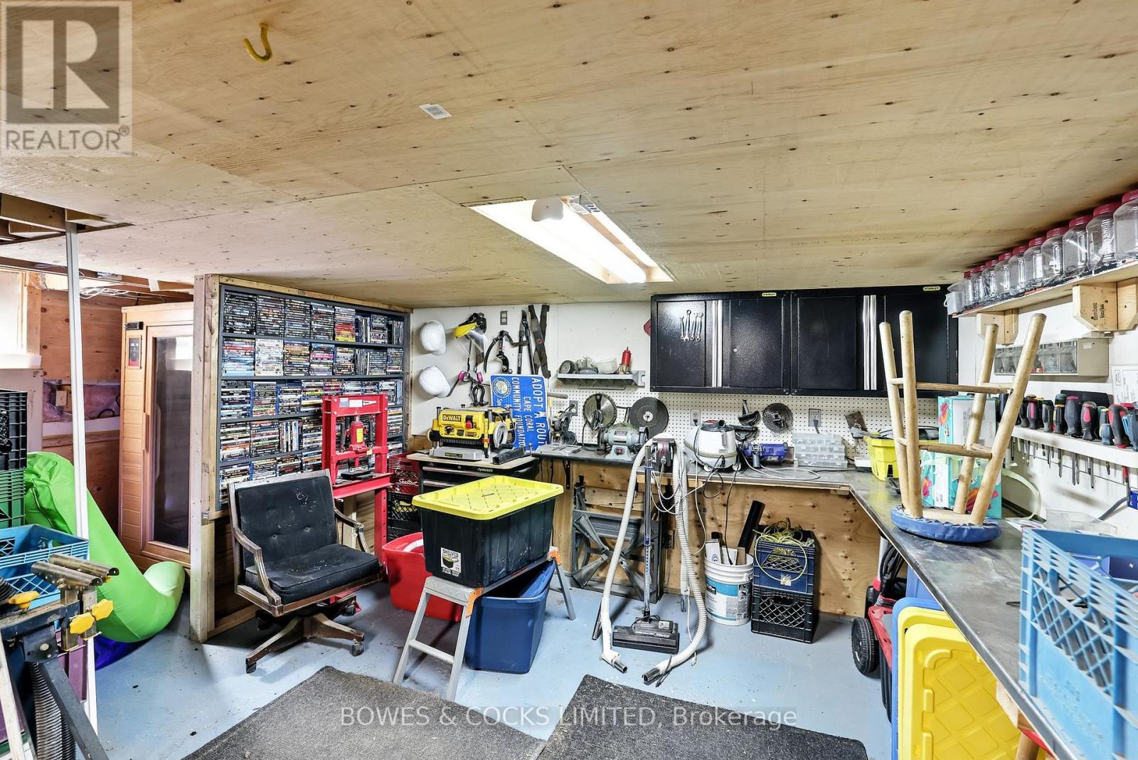 433 Manorhill Avenue, Peterborough, Ontario  K9J 6H7 - Photo 35 - X12471539