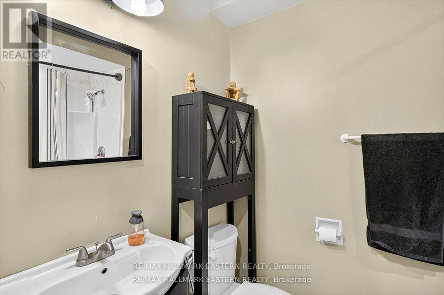 41 Parkview Drive, Peterborough (Northcrest Ward 5), Ontario  K9H 5M5 - Photo 23 - X12471576