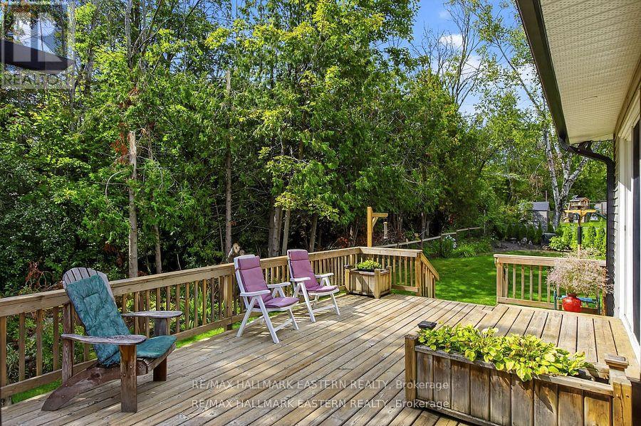 41 Parkview Drive, Peterborough (Northcrest Ward 5), Ontario  K9H 5M5 - Photo 29 - X12471576